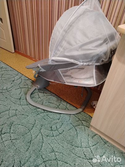 Шезлонг для новорожденных бу