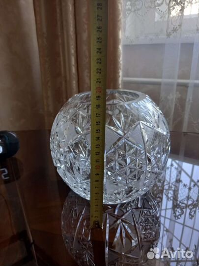 Хрустальная ваза шар