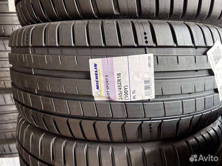 Michelin Pilot Sport 4 S 245/45 R18