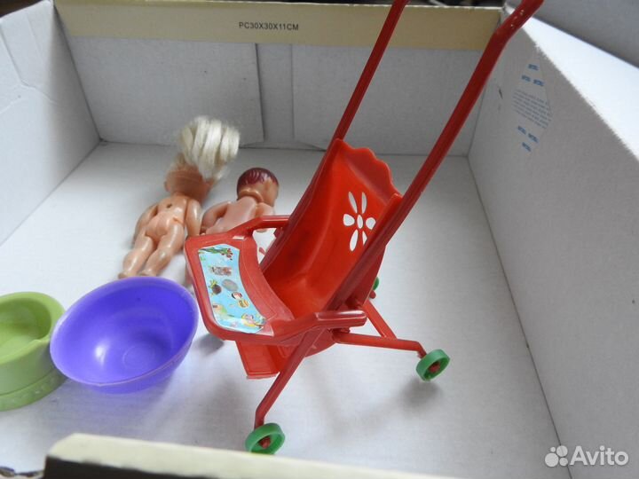Коляска с пупсом для Барби из нулевых