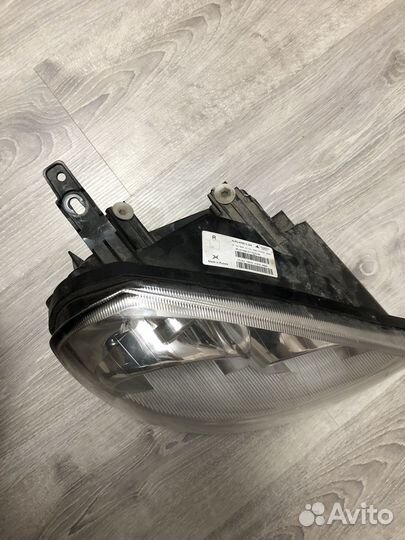 Фара правая на приору