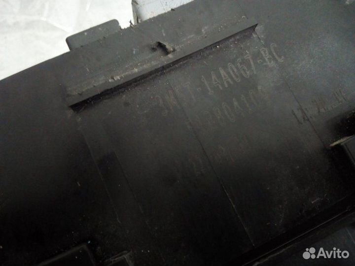 Блок предохранителей Ford Focus 2 хэтчбек 1.8 tdci