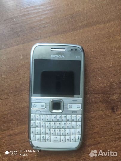 Nokia E72