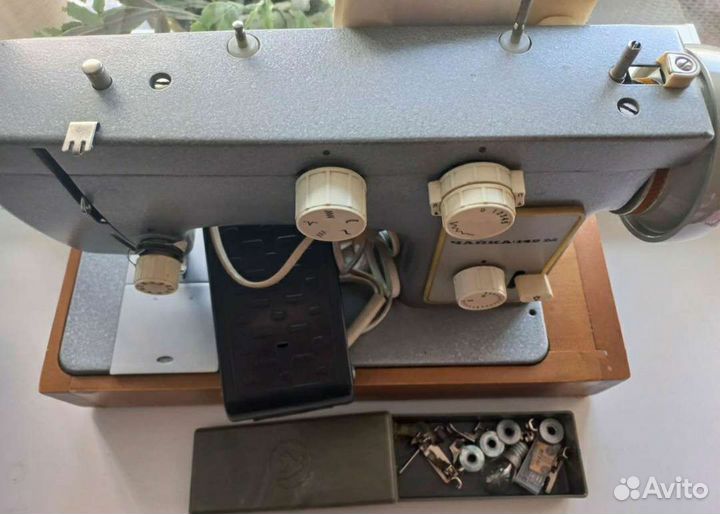 Швейная машина Чайка 132м