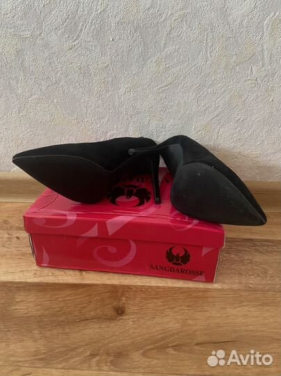 Туфли новые 35 размер