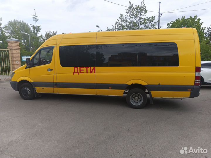 Mercedes-Benz Sprinter микроавтобус, 2013