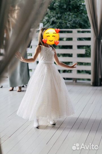 Шикарное платье для девочки-7-10 лет