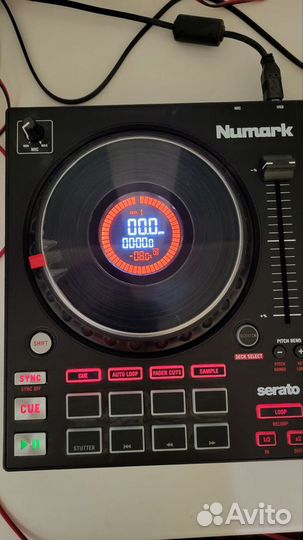 Dj контролер Numark mixtrack platinum fx