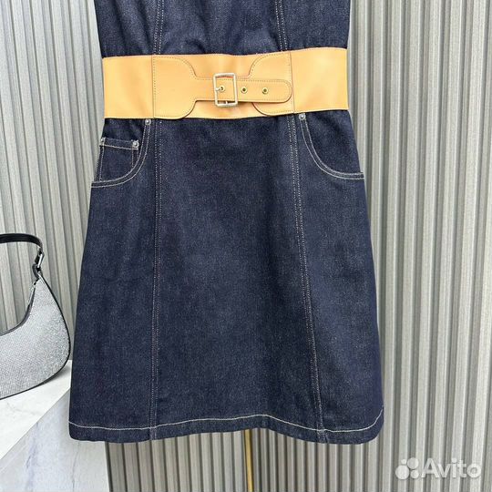 Платье Louis Vuitton В наличии Размер M