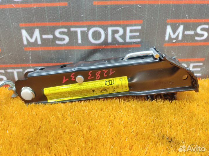 Домкрат Volkswagen Passat B7 caxa 2011