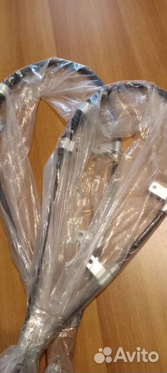 Трос ручного тормоза правый 96534871/96534870