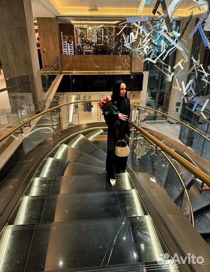 Черное платье в пол