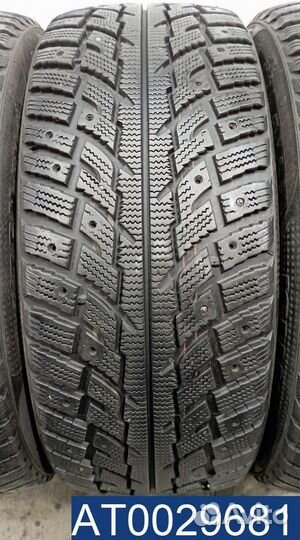 Kumho I'Zen RV Stud KC16 235/55 R17 98V