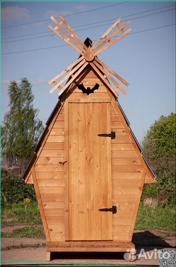 Дачный туалет деревянный