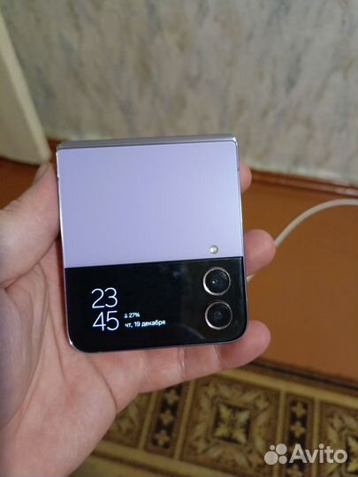 Samsung Galaxy Z Flip4, 8/128 ГБ