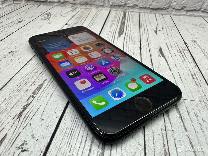 iPhone SE (2020), 128 ГБ