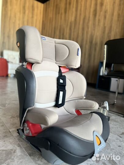 Детское автокресло 15 до 36 кг chicco