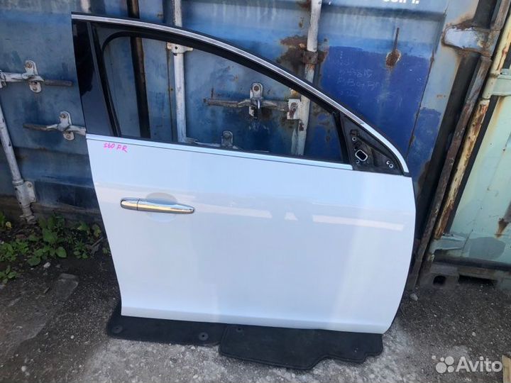 Дверь прав. перед. Volvo S60