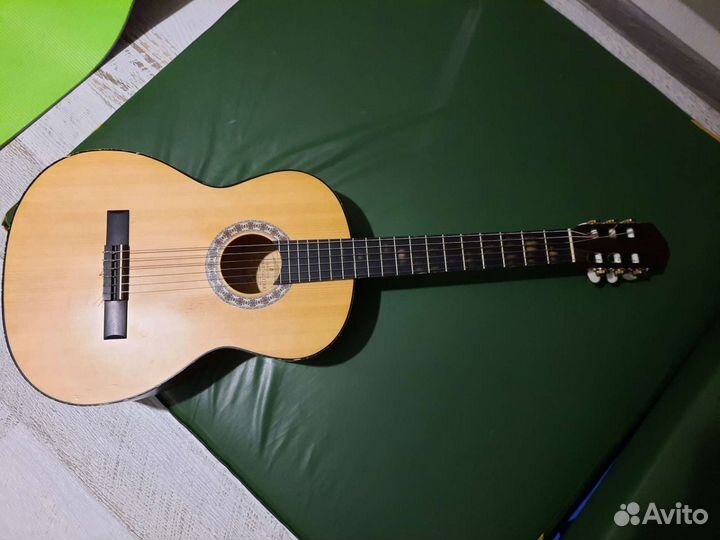Классическая гитара Cremona 4670 с подключением к