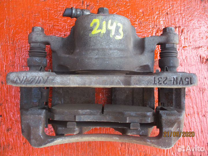 Суппорт тормозной передний левый honda stream RN6/7/8/9