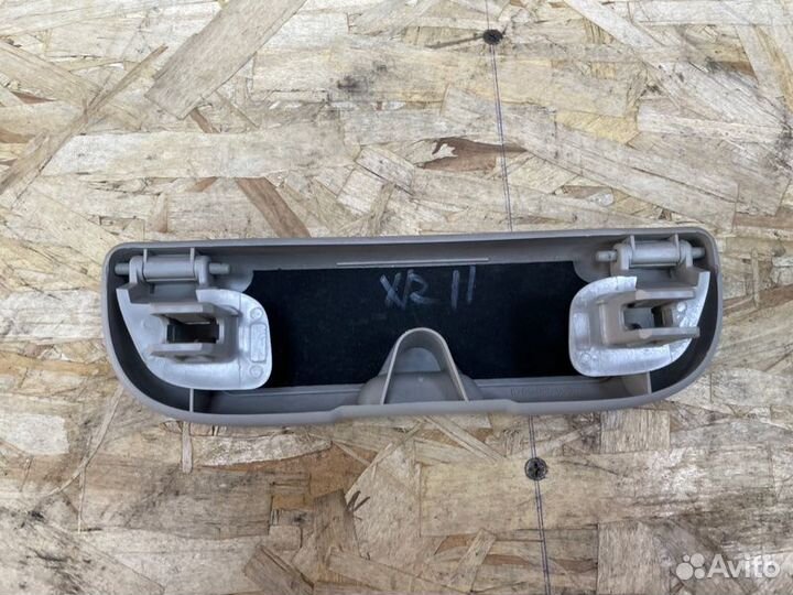 Очечник LADA X-Ray