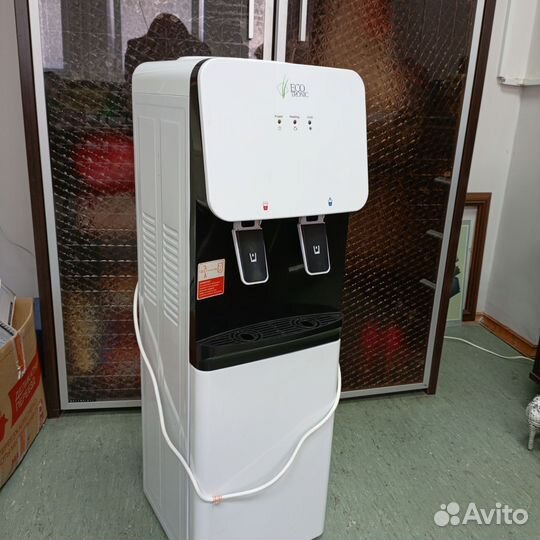 Кулер для воды ecotronic напольный