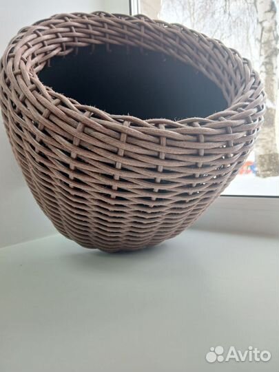 Кашпо из ротанга