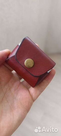 Чехол на airpods из кожи