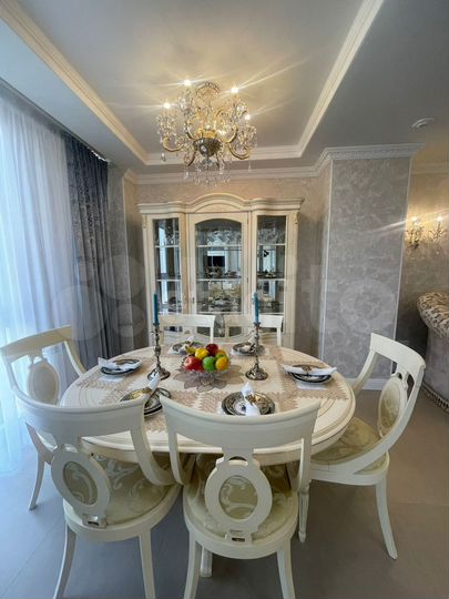 3-к. квартира, 140 м², 4/16 эт.