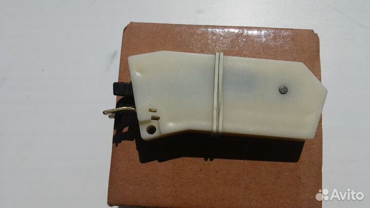 Блок захвата ленты для тапенера