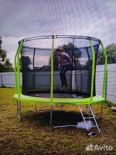 Батут с защитной сеткой бу