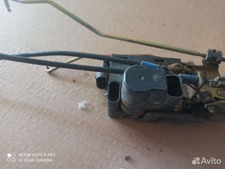 Замок дверей передней левой chery tiggo t11