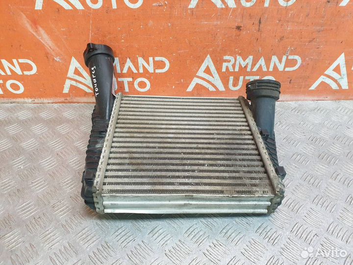 Интеркулер Volkswagen Touareg 2 2010-2018