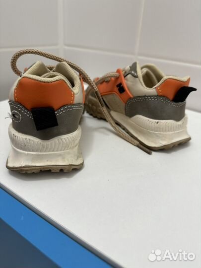 Ультралегкие кроссовки размер 23