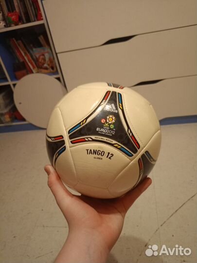 Футбольный мяч adidas tango 12