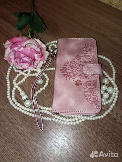 Чехол-книжка для телефона. Новый