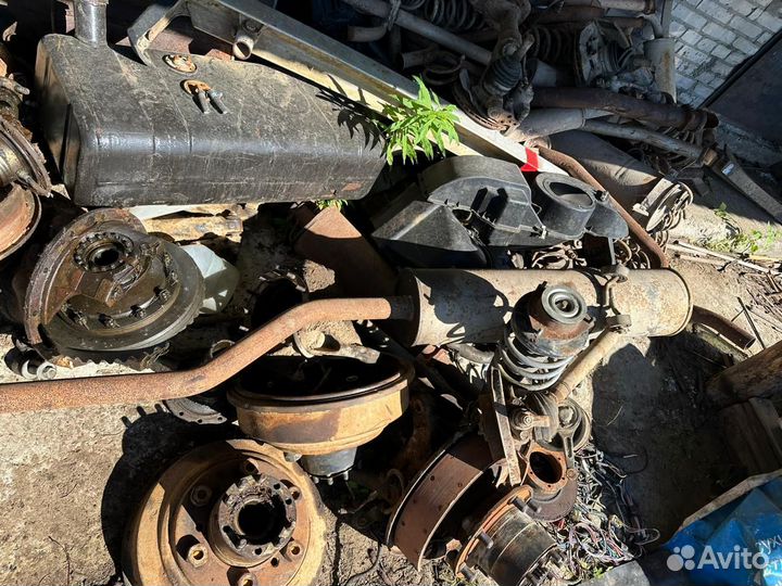 Поворотные кулаки на газ 66