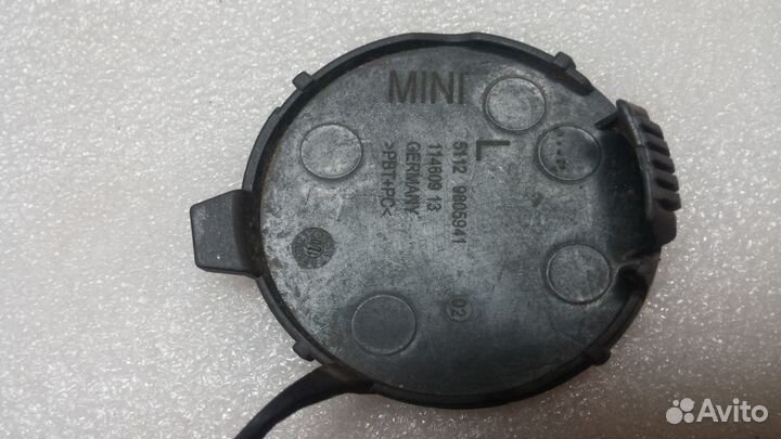 Countriman R60 заглушка буксиров в зад бампер лев