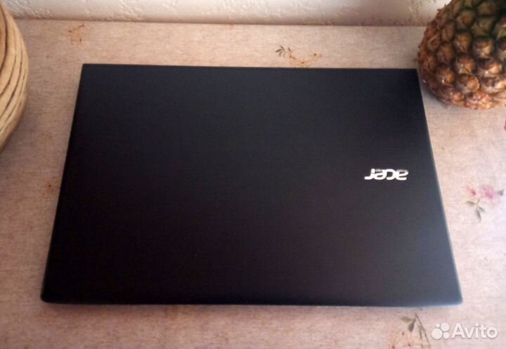 Ноутбук Acer i3 6006u / GF 940MX / 6gb / 300 Gb