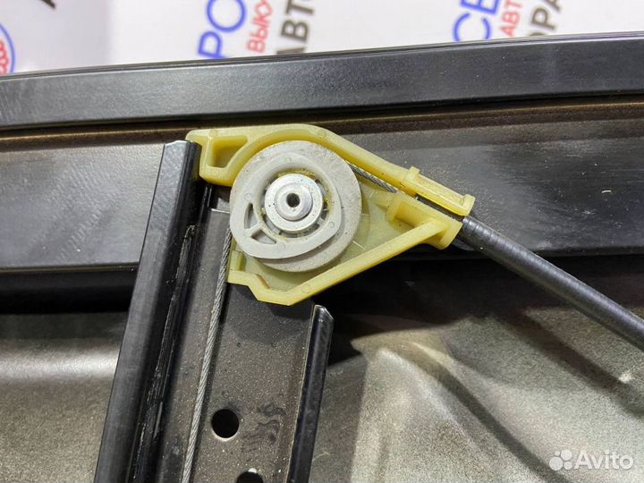 Стеклоподъемник Volkswagen Touareg 7L