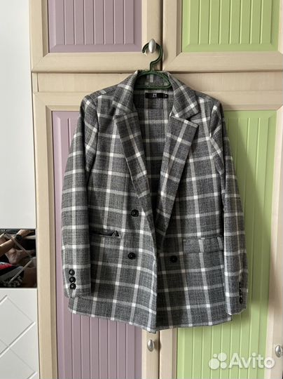 Продам женские вещи