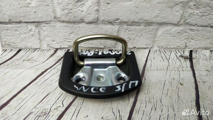 Такелажная петля Таурег Пассат Кайен