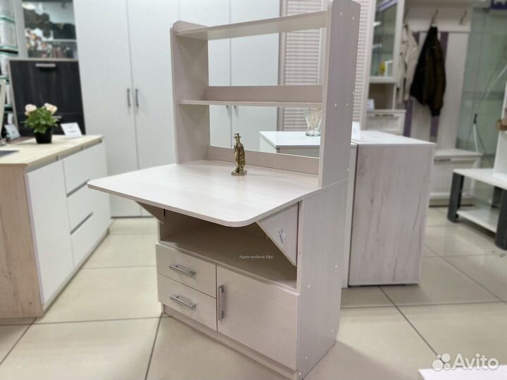 Письменный стол