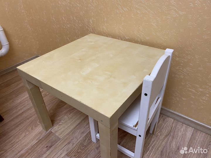 Детский стол и стул IKEA сундвик