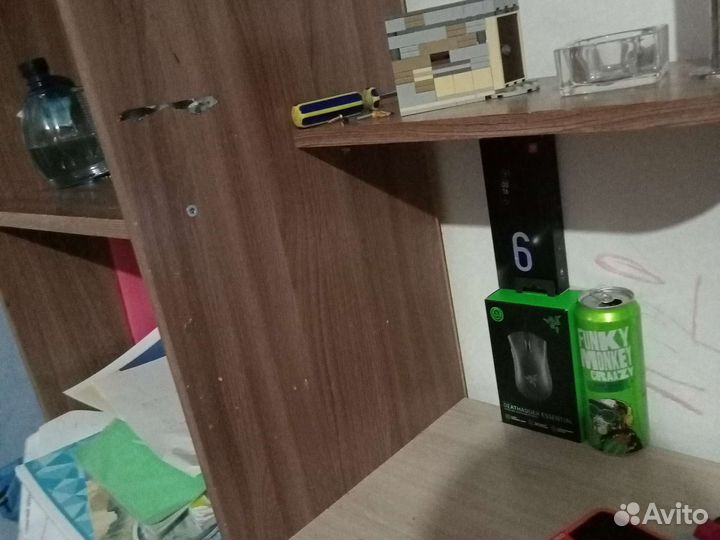 Письменный стол