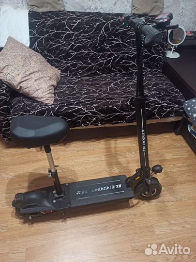 Самокат взрослый электрический бу