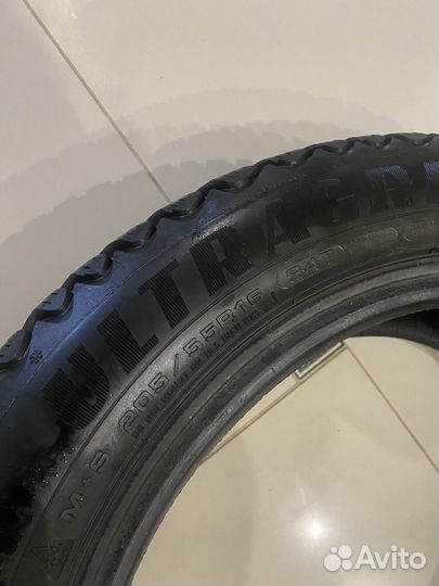 Goodyear UltraGrip 215/55 R16