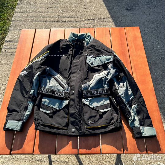 Мотокуртка