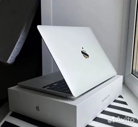 Macbook Pro 13 M2 256 gb. Новый. Рассрочка