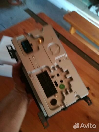 Штатное головное устройство